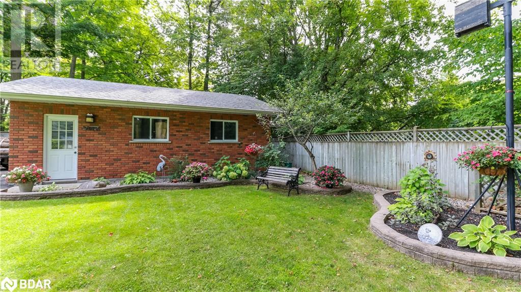 10 DORCAS Avenue
