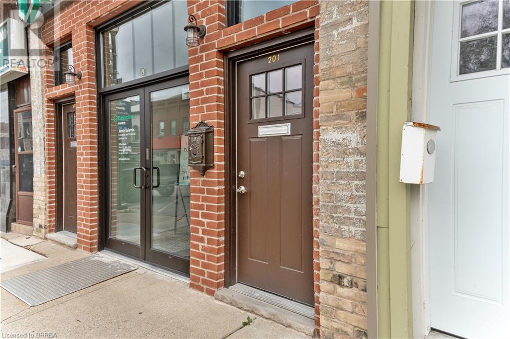 19 GRAND RIVER Street N Unit# 201