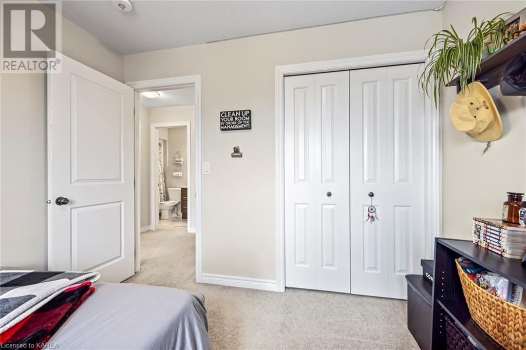 Listing 40484629 - Large Photo # 38