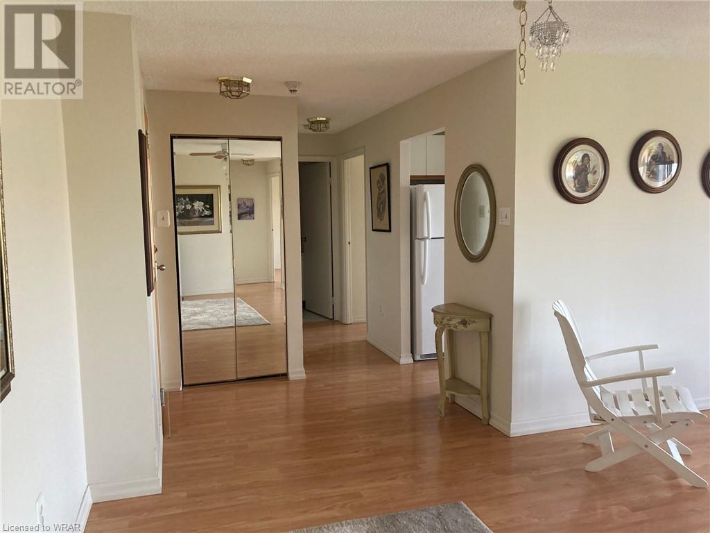 Listing 40484659 - Large Photo # 4