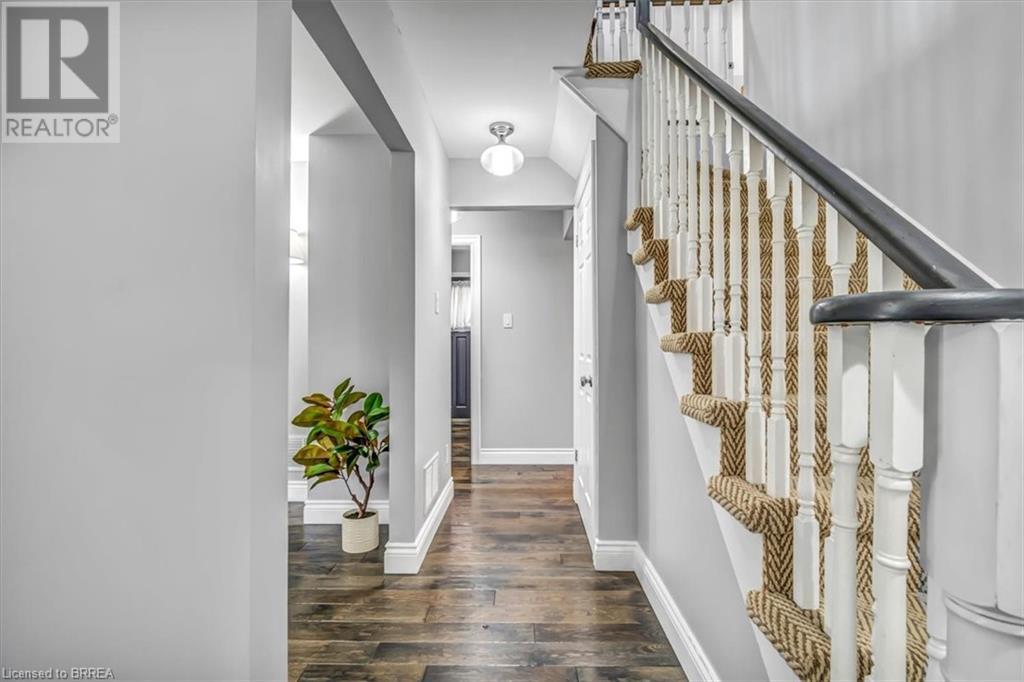 Listing 40484725 - Large Photo # 7