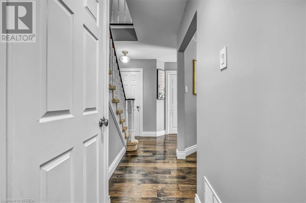 Listing 40484725 - Large Photo # 8