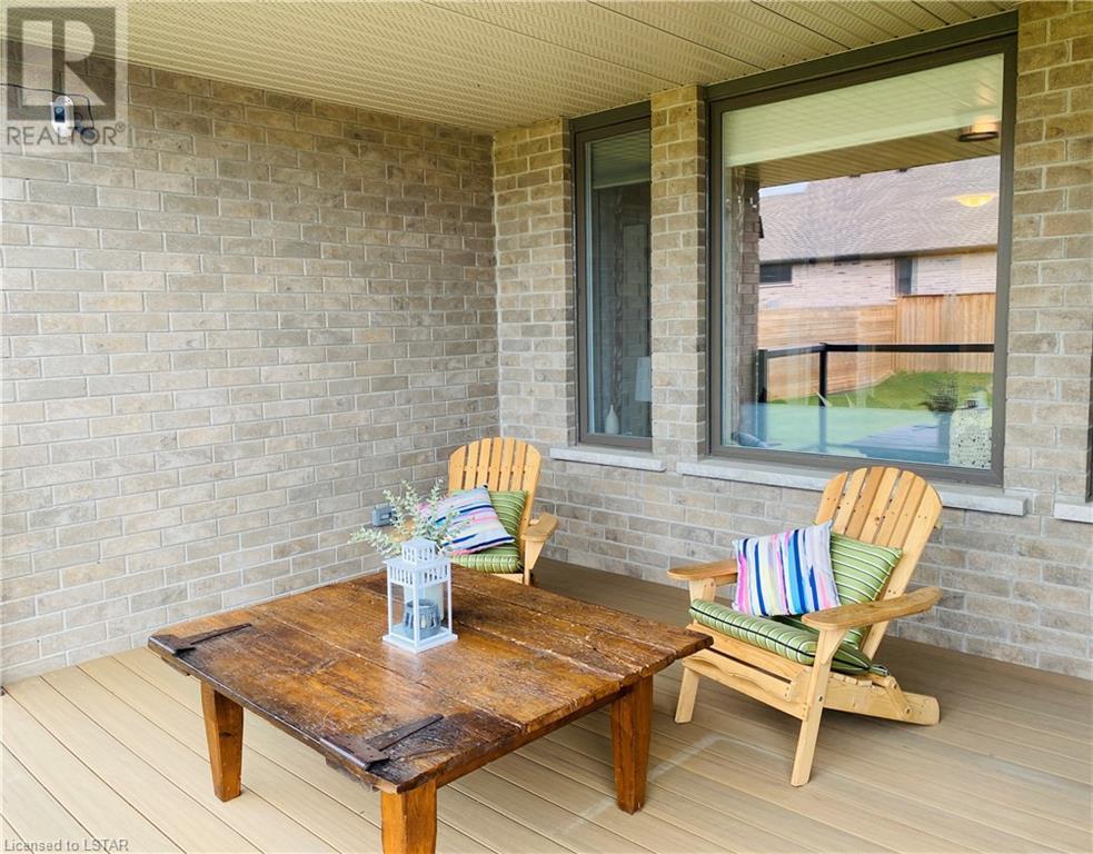 2118 LOCKWOOD Crescent