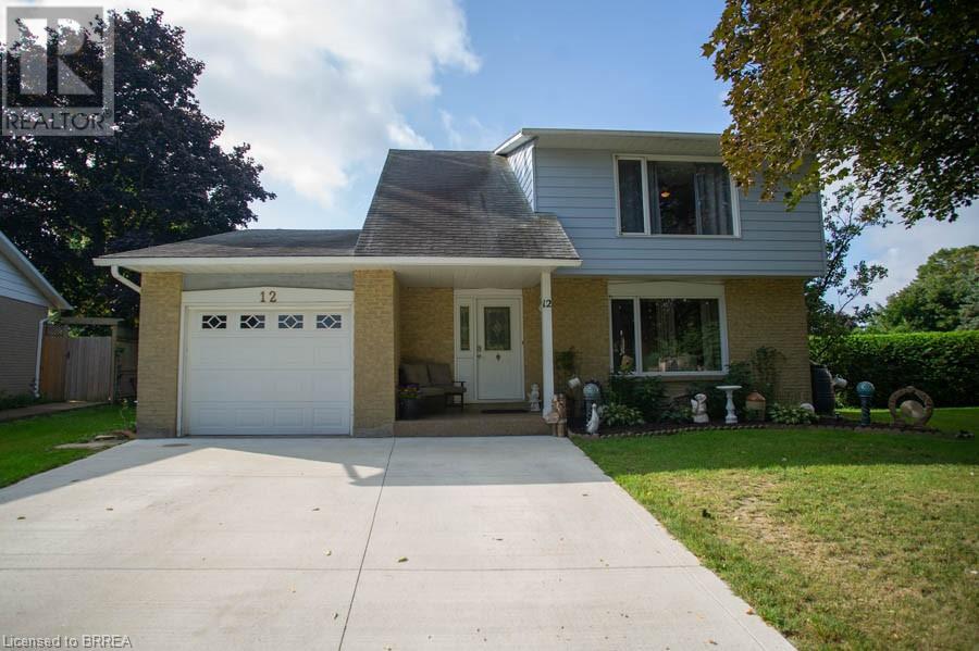 12 DOGWOOD Drive