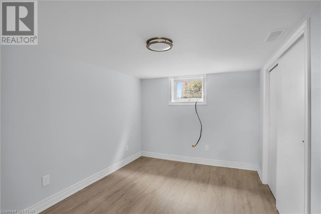 Listing 40484990 - Large Photo # 31