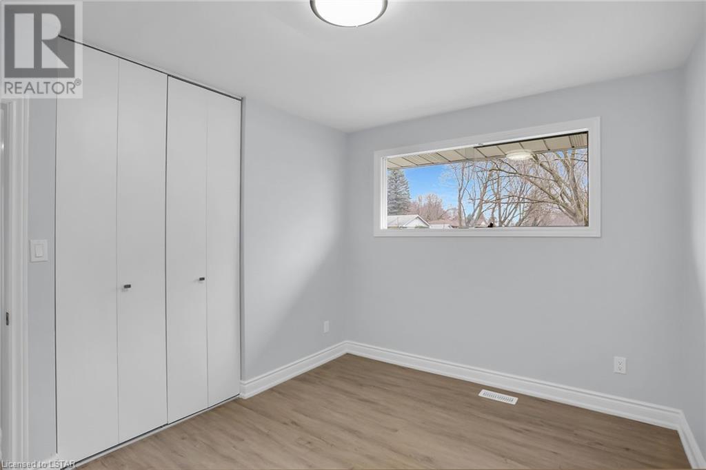 Listing 40484990 - Large Photo # 16