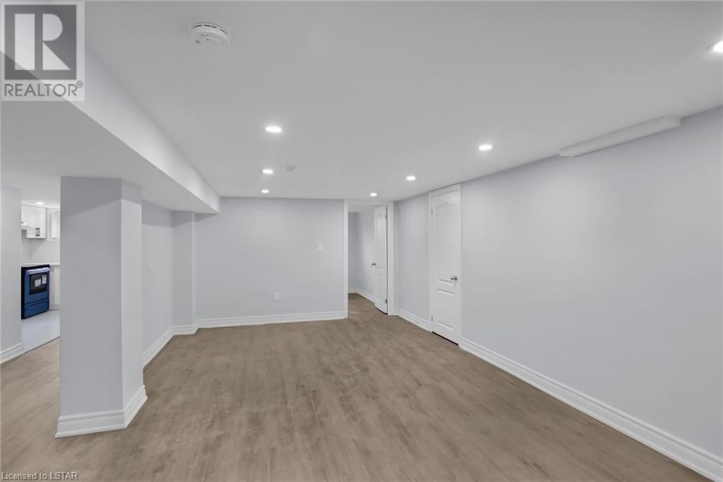 Listing 40484990 - Large Photo # 22