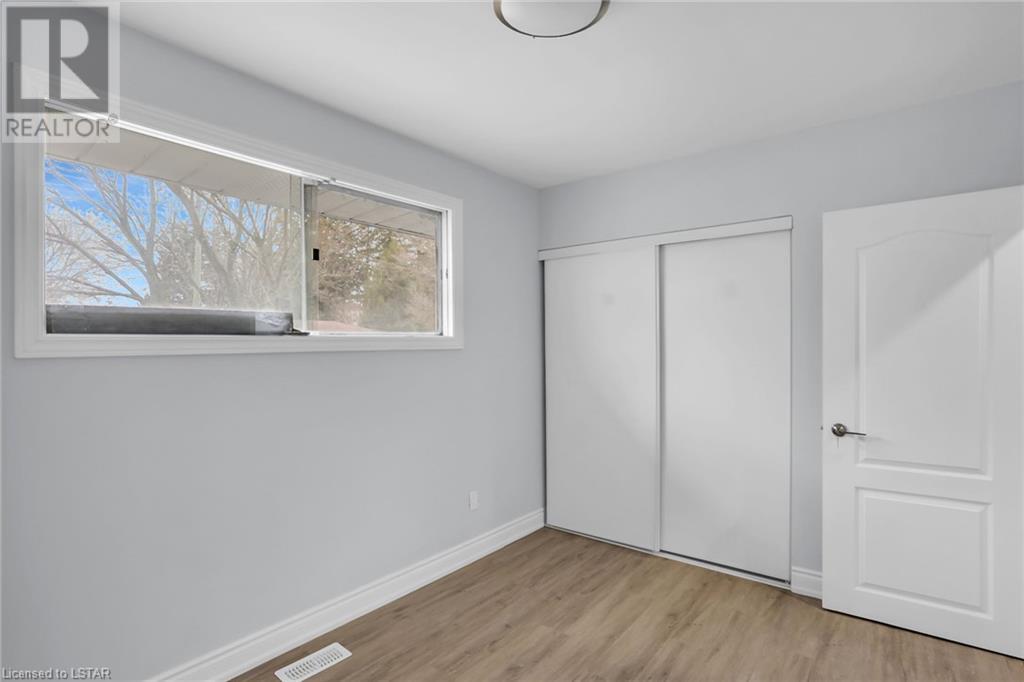 Listing 40484990 - Large Photo # 19