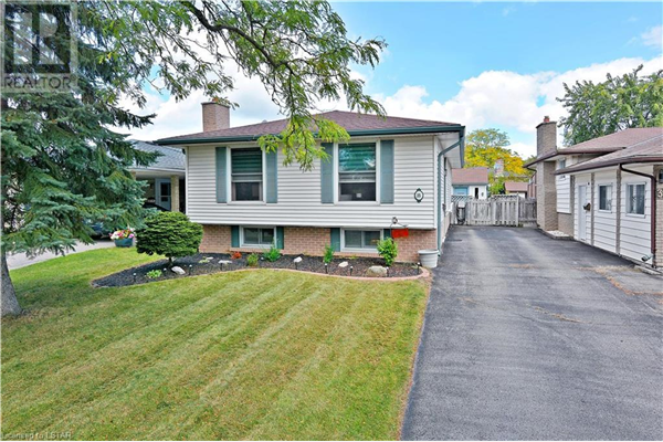 35 LOCUST Crescent, London