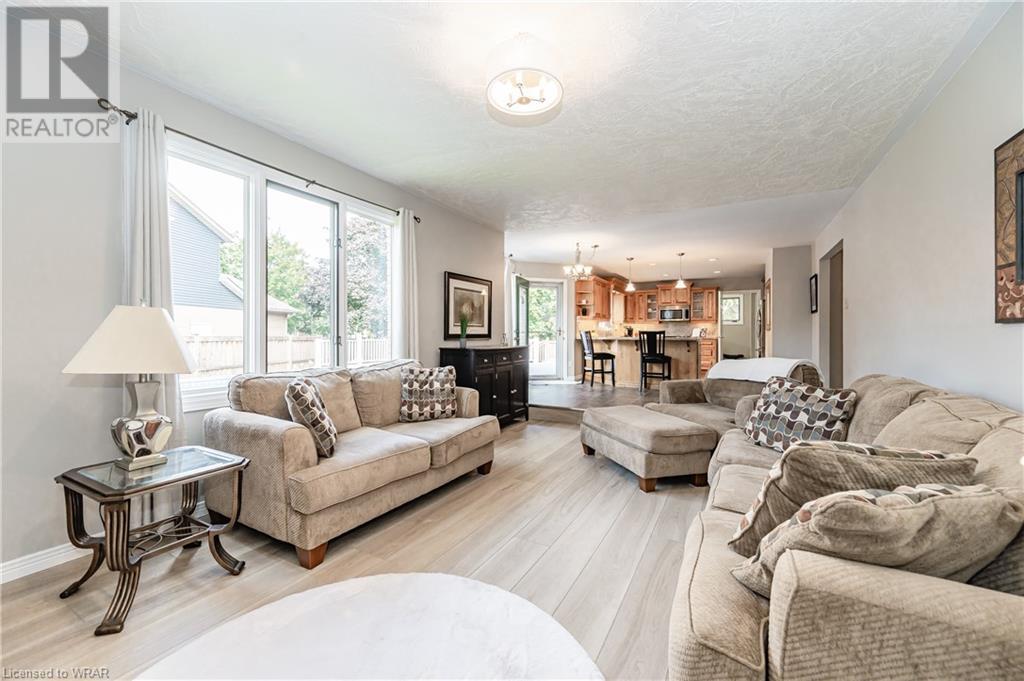 Listing 40485105 - Large Photo # 18