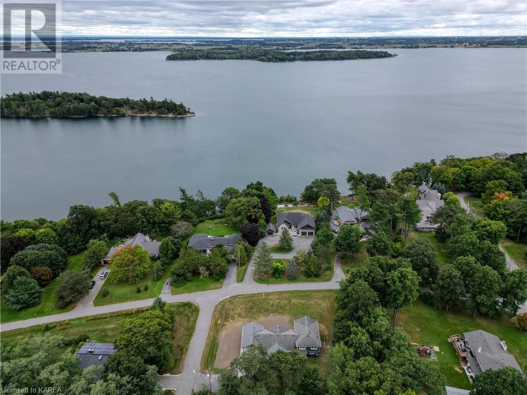 25 GLEN LAWRENCE Crescent