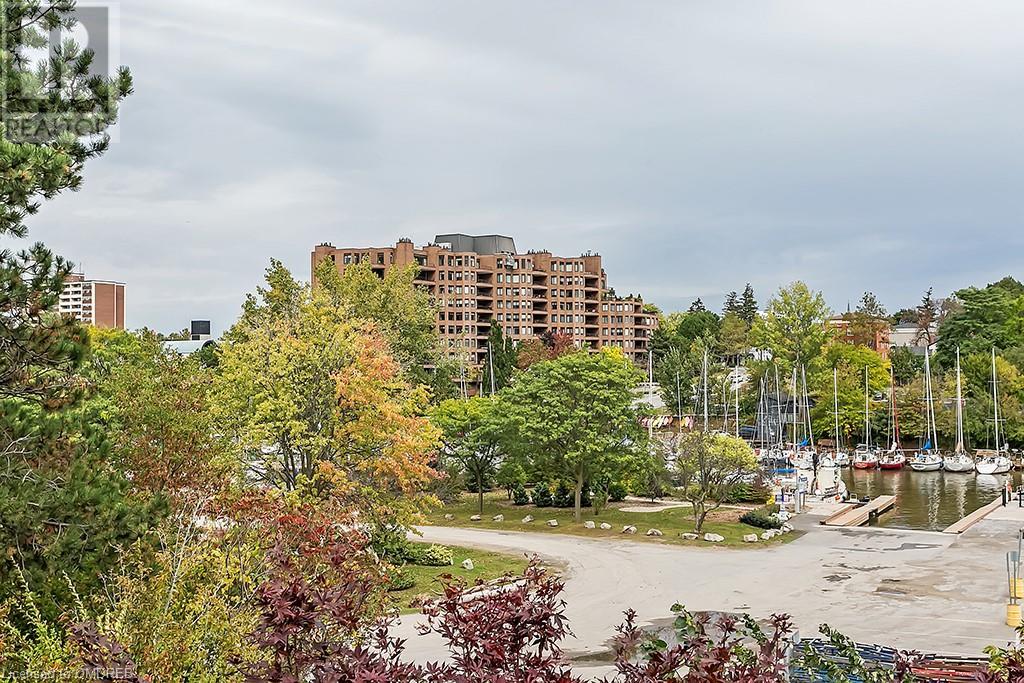 100 LAKESHORE Road E Unit# 901