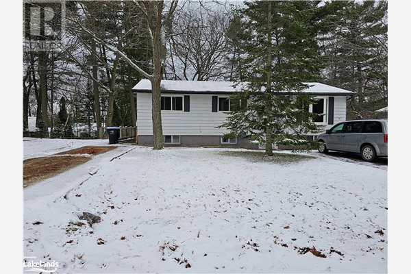 138 EVERGREEN Avenue, Tiny