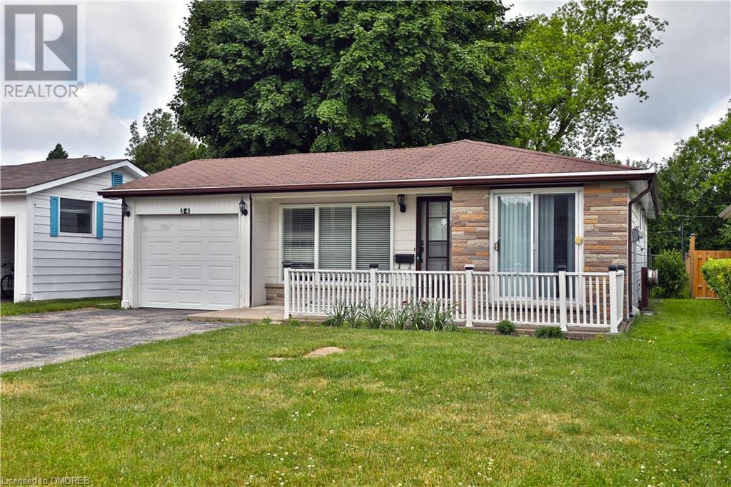 54 BELWOOD Crescent