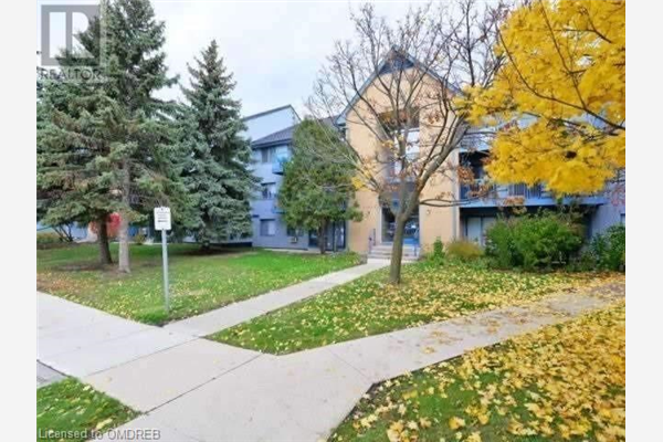 95 TRAILWOOD Drive Unit# 811, Mississauga