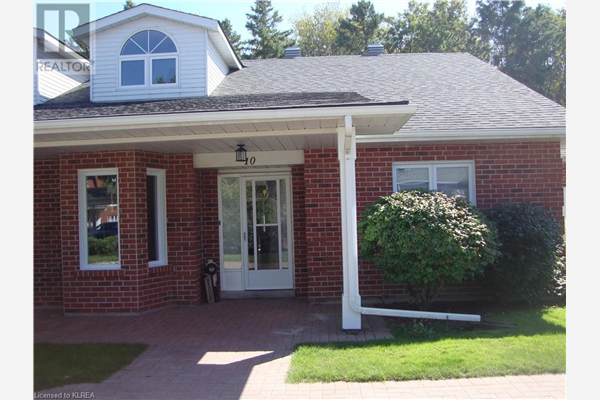 5 HERITAGE Way Unit# 10, Lindsay