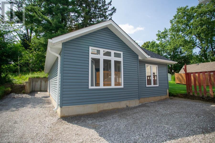 172 QUEEN Street S Unit# REAR