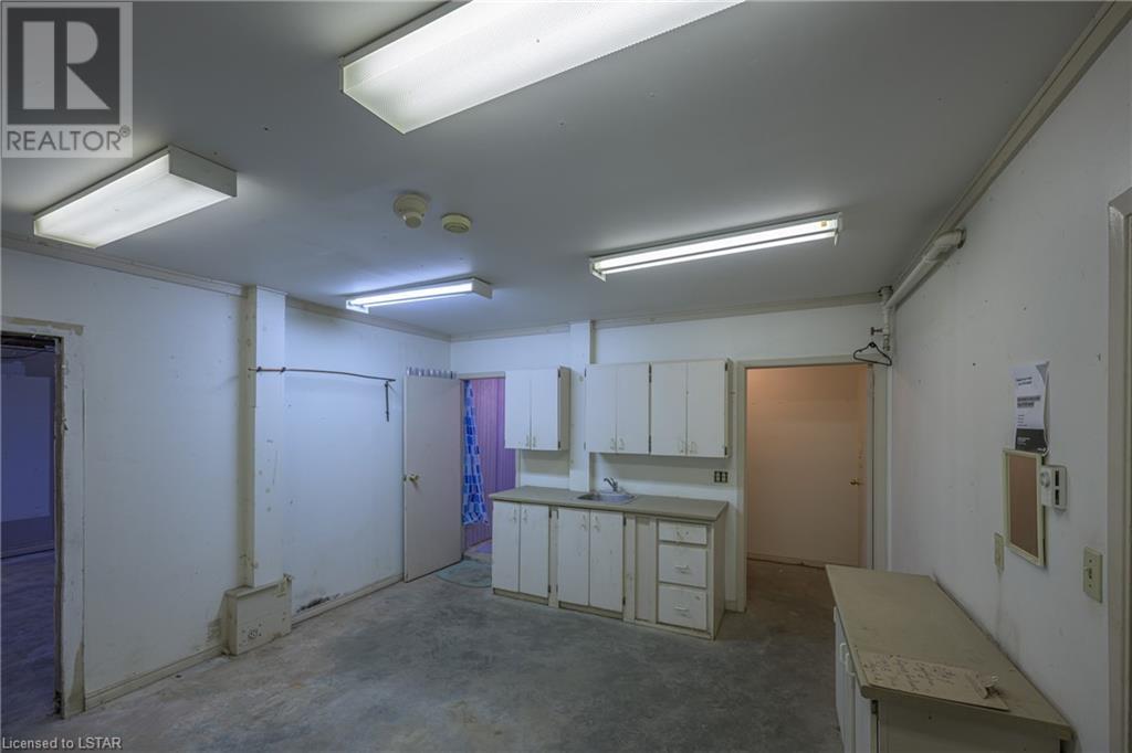 1 FIRESTONE Road Unit# 5