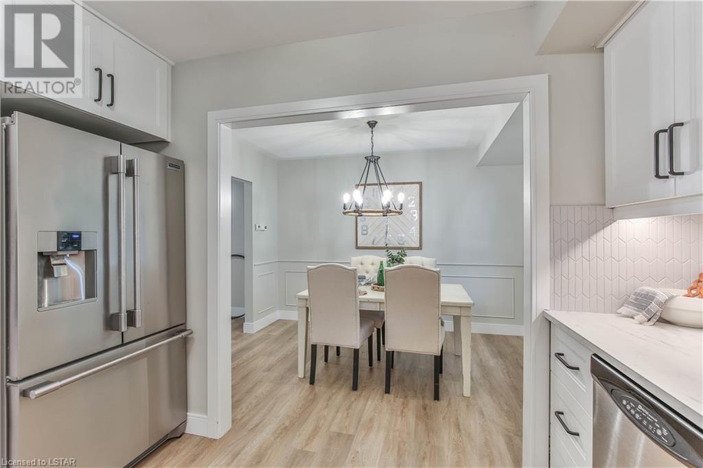 Listing 40485780 - Large Photo # 19