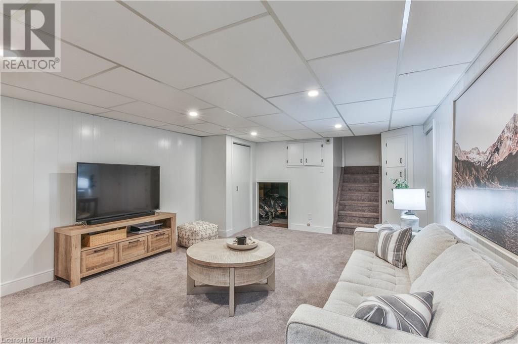Listing 40485780 - Large Photo # 36