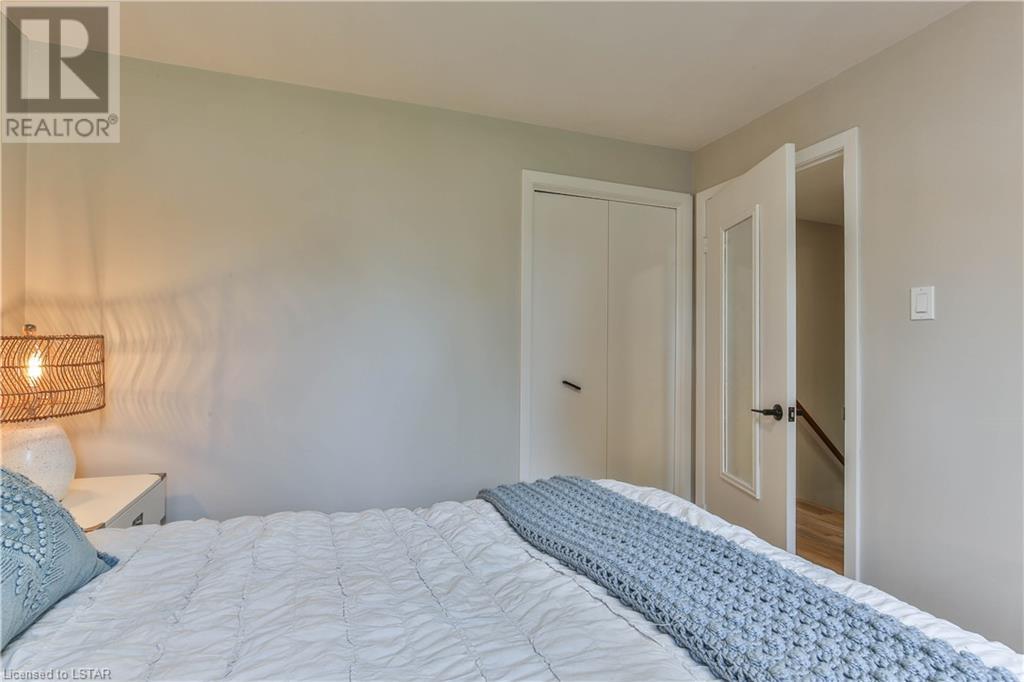 Listing 40485780 - Large Photo # 30