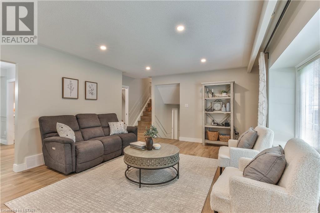 Listing 40485780 - Large Photo # 12