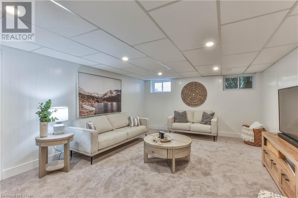 Listing 40485780 - Large Photo # 34