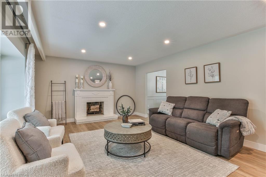 Listing 40485780 - Large Photo # 11