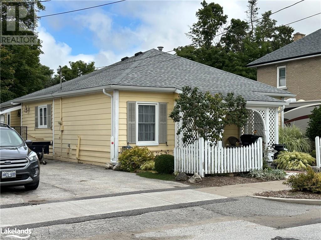 204 WEIR Street
