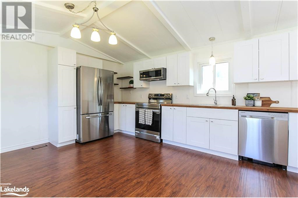 5263 ELLIOTT Side Road Unit# 40, Tay