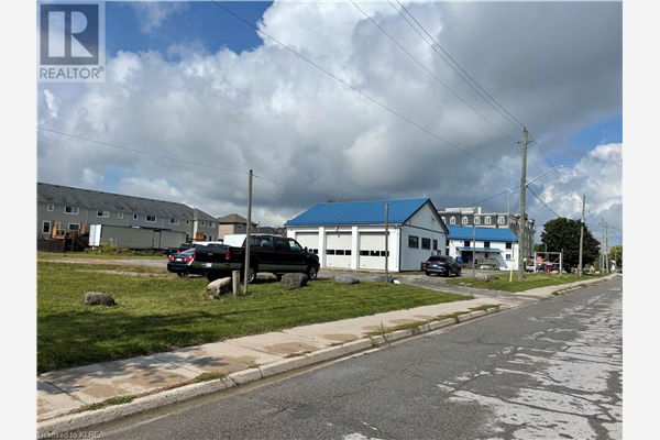 81 ALBERT Street S, Lindsay