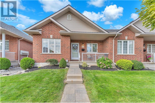 699 SOUTHWOOD Way, Woodstock