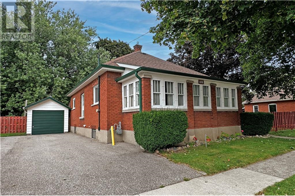 711 HUGHSON Street, Woodstock