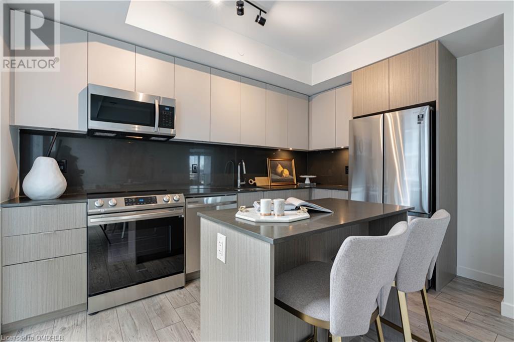 133 BRONTE Road Unit# 716