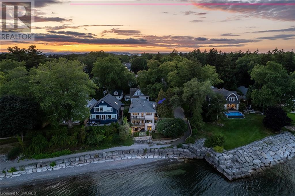 10 TIMBER Lane, Oakville