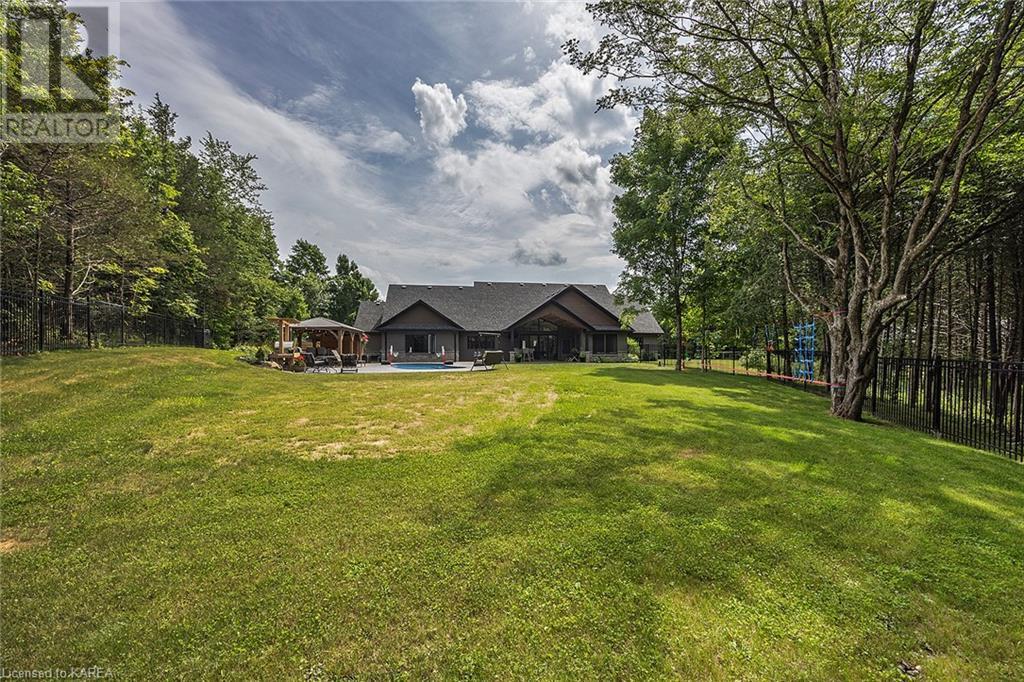 1080 APPLEWOOD Lane