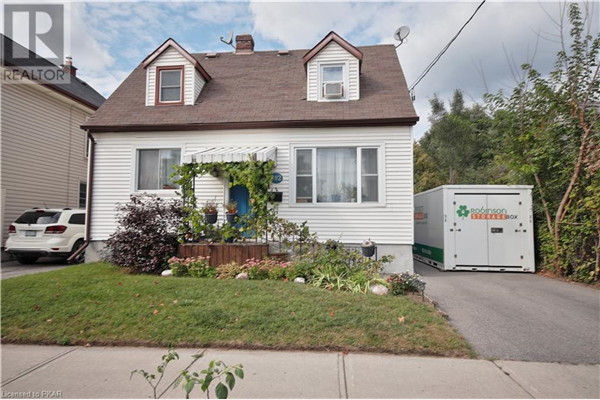 692 ROMAINE Street, Peterborough