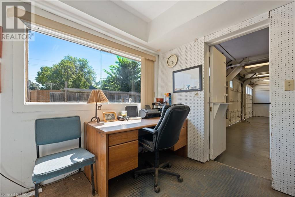 Listing 40486466 - Large Photo # 4