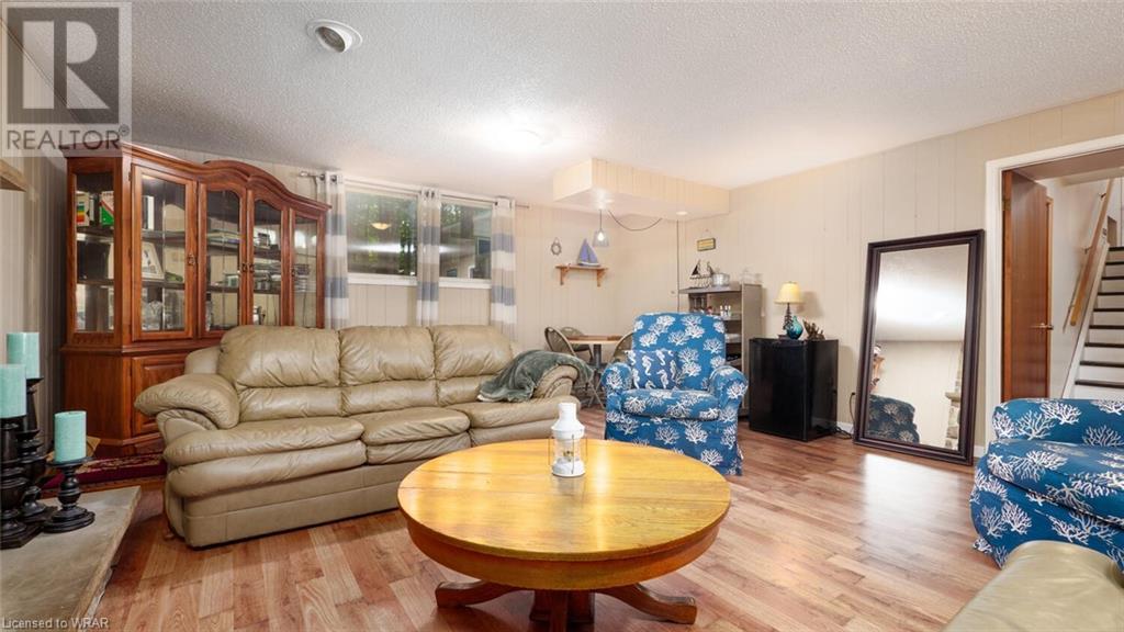 128 LAKEVIEW Drive