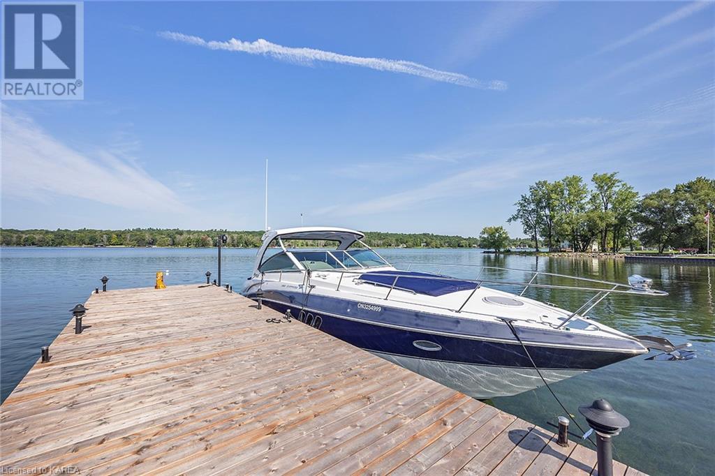 44 HOWE ISLAND Drive