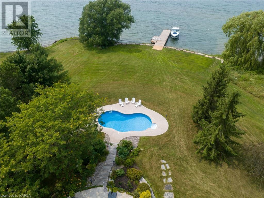 44 HOWE ISLAND Drive
