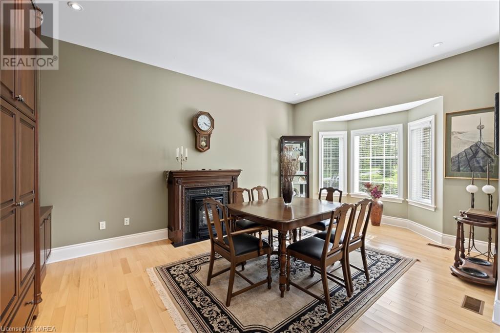 44 HOWE ISLAND Drive