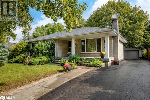 62 MARION Crescent, Barrie