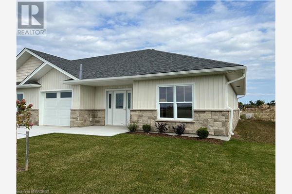 1083 WATERLOO Street N, Port Elgin