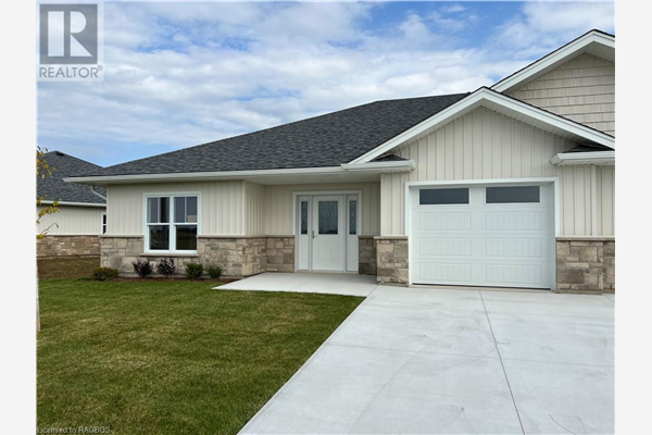 1087 WATERLOO Street N, Port Elgin