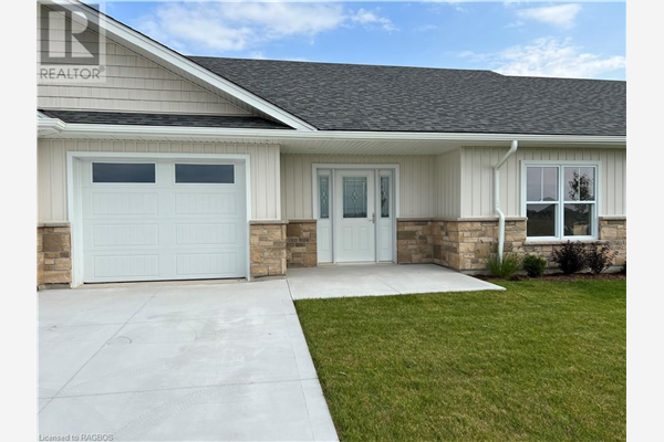 1093 WATERLOO Street N, Port Elgin