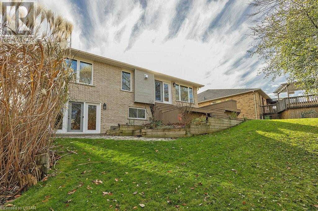 93 AXFORD Parkway