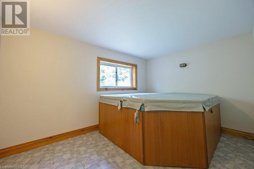 93 AXFORD Parkway