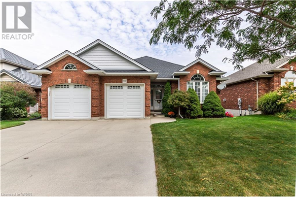 370 PARROTT Place, Woodstock
