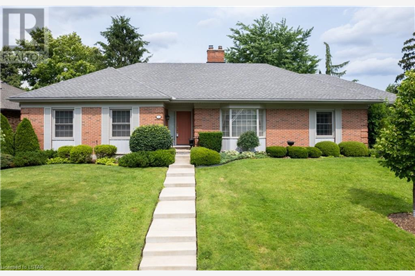 11 TALLWOOD Circle, London